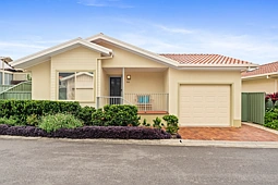312/61 Karalta Road, Erina
