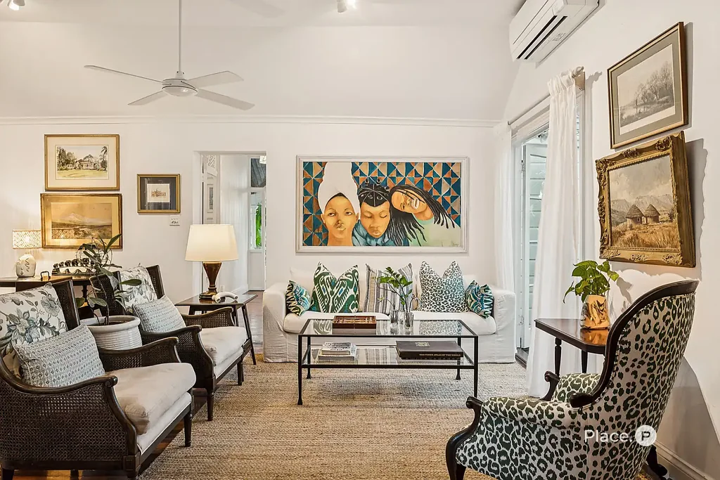 Taringa 4chambre Rare original 19th-century Queenslander in family-friendly Taringa