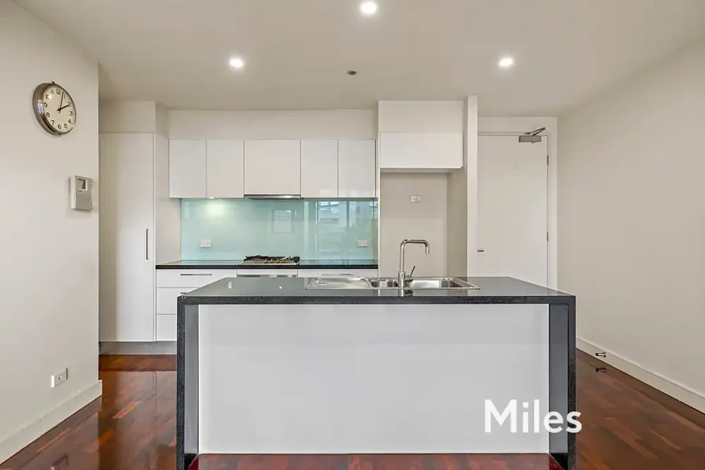 BEAUTIFUL BOUTIQUE APARTMENT IN IVANHOE