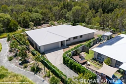 85 Lakeside Crescent, Ningi