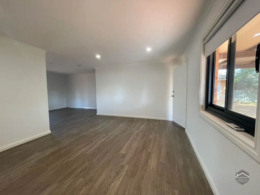 LARGE 6x2 Brick Home!