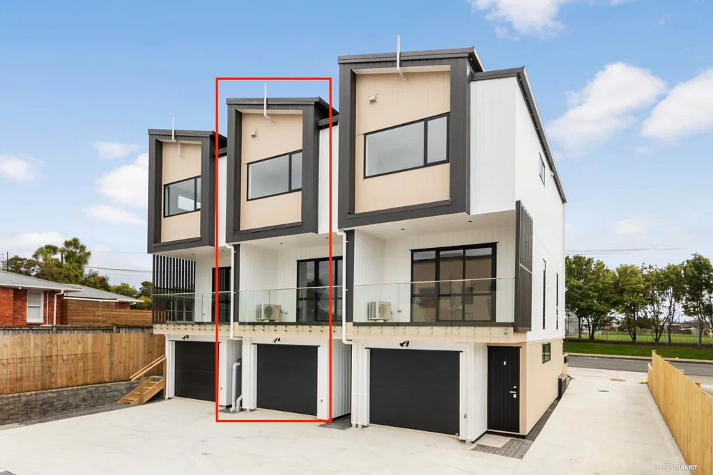2/53 Archibald Road, Kelston, Waitakere City, Auckland