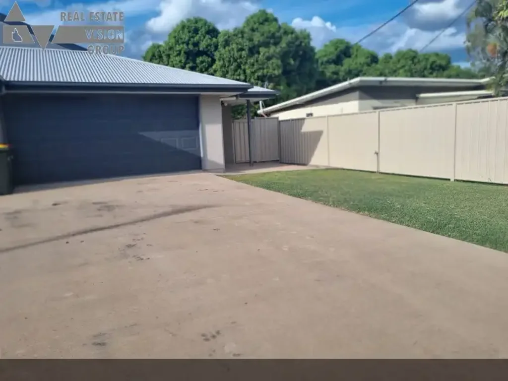Unit 2/10 Main St, Bluff, QLD 4702