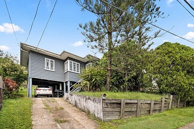 Bardon 3Moenga Huge investment potential in central Bardon