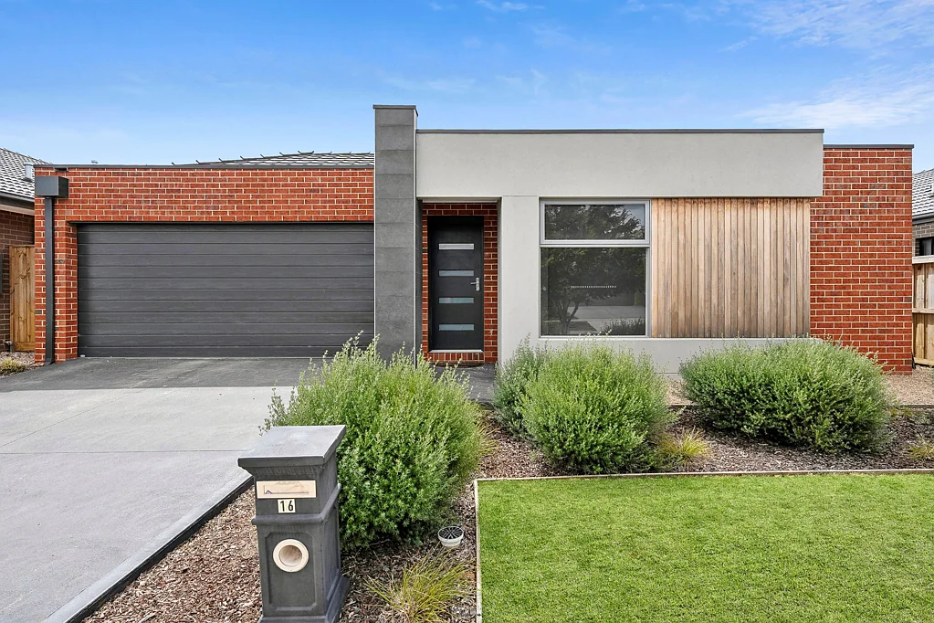 16 Callistemon Circuit, Lara, VIC 3212