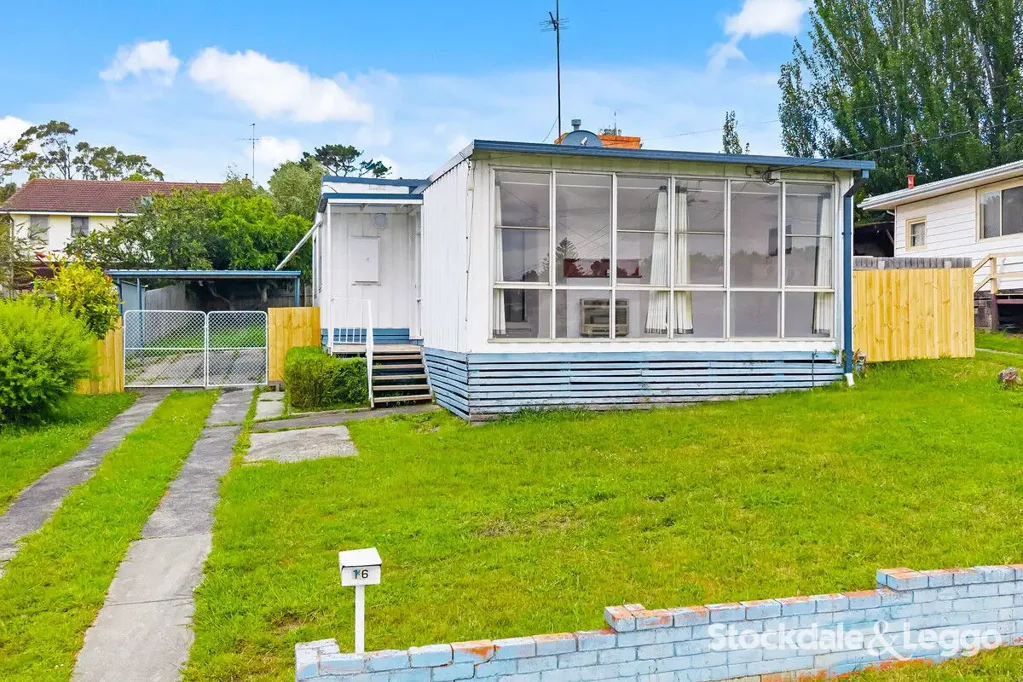 16 Dunbar Avenue, Morwell, VIC 3840