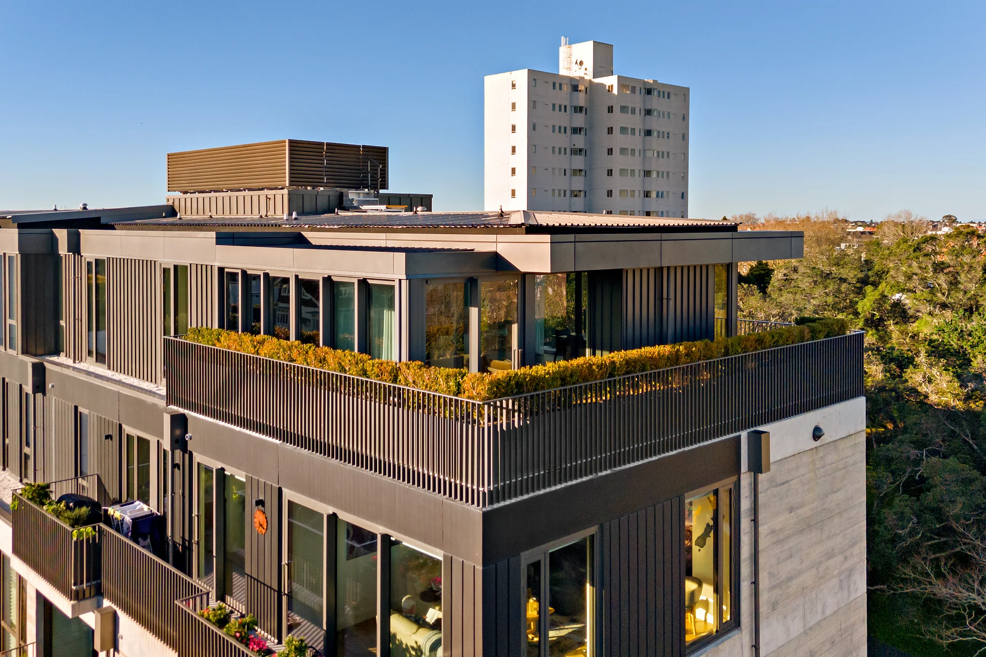 Remuera 3房  Rare Remuera Penthouse – Secure Now!