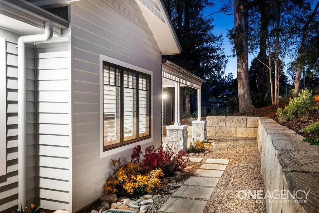 Springwood 5ਬੈੱਡਰੂਮ Prestige Living in Springwood's Newest Gem