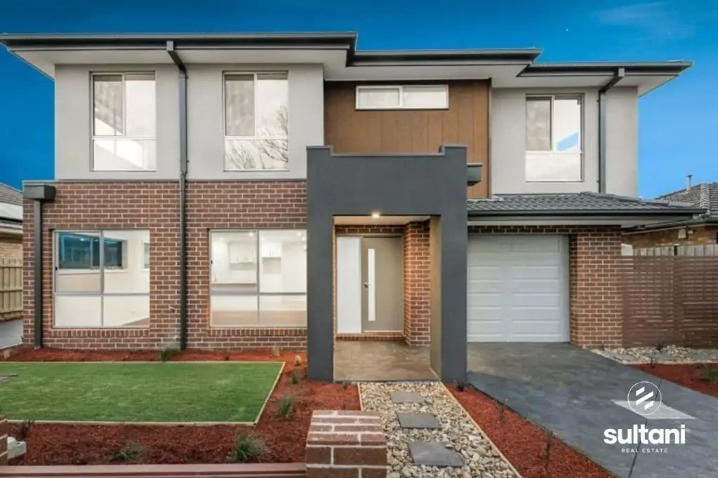 Dandenong 3房 Dandenong市中心的现代便捷生活 Modern & Convenient Living in the Heart of Dandenong