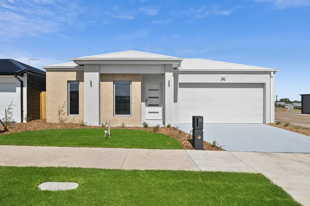 8 Barry Street, Winchelsea, VIC 3241