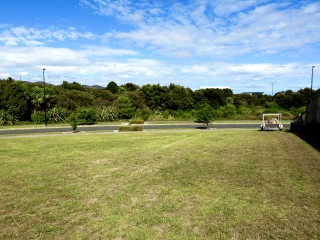 Glenbrook 1房  Beautiful Large Section