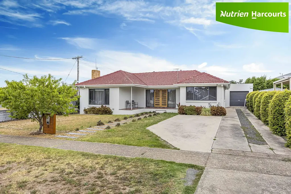 3 Bedroom renovated brick home