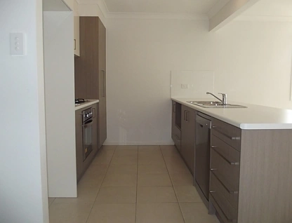 Unit 45/47 McDonald Flat Road, Clermont, Mackay, 4 phòng ngủ, 2 phòng tắm, Apartment