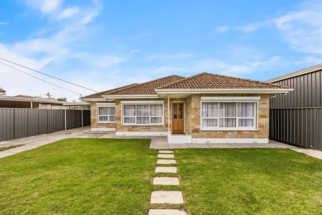 Spacious Family Living in a Convenient Seaton Location
