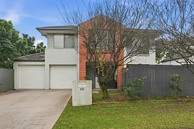 Spring Farm 3chambre Low maintenance, convenient location!