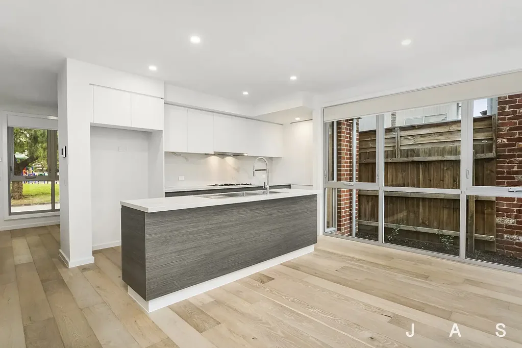 Stylish Living in a Prime Seddon Location