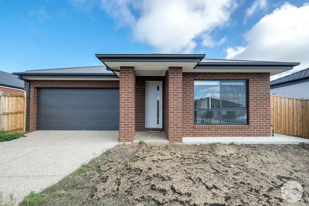 LIGHT FILLED PROPERTY WITH ALL THE COMFORTS
