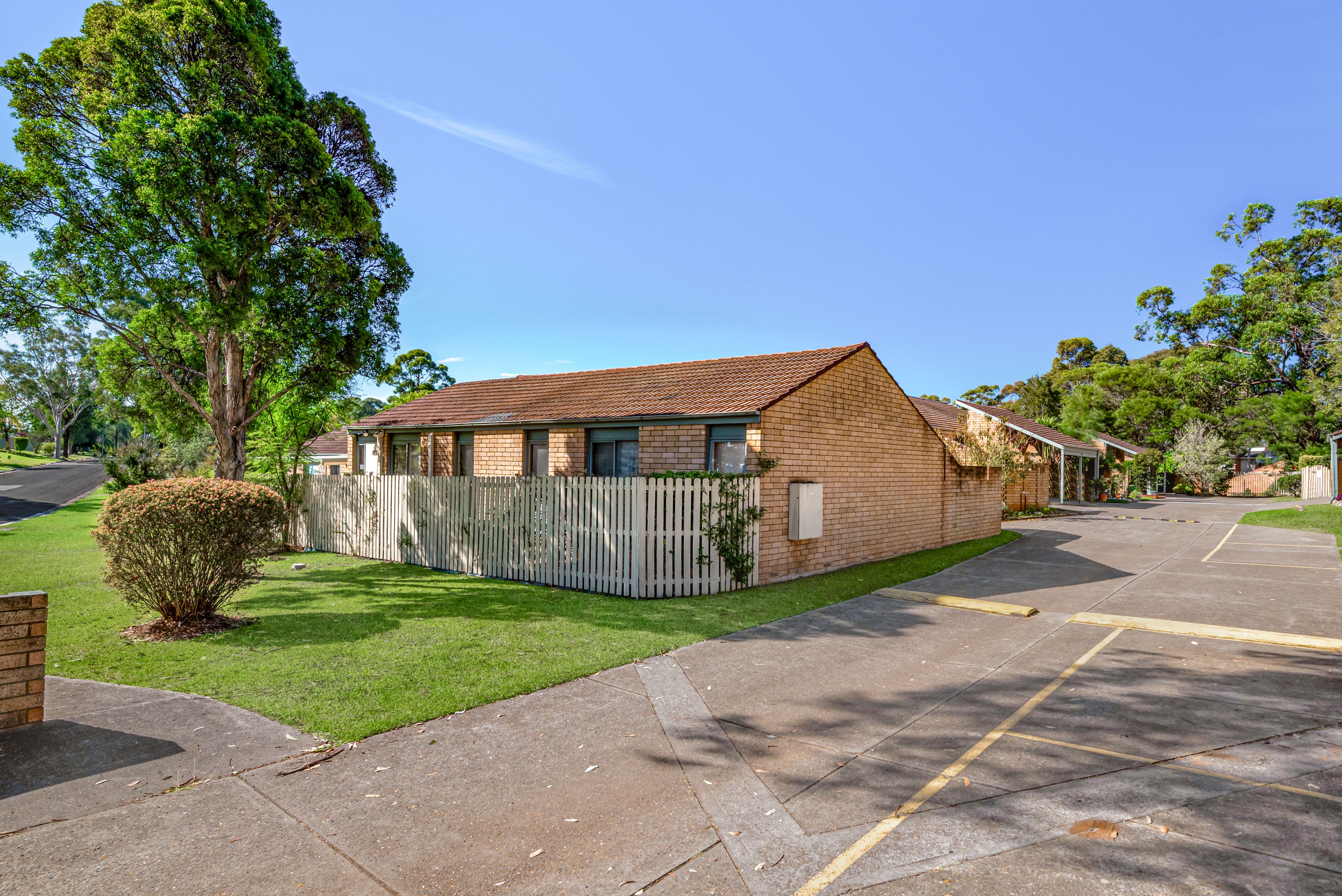 LOCKSLEY MEWS UNIT 22 58 GREENOAKS AV, BRADBURY NSW 2560, 0部屋, 0バスルーム, House