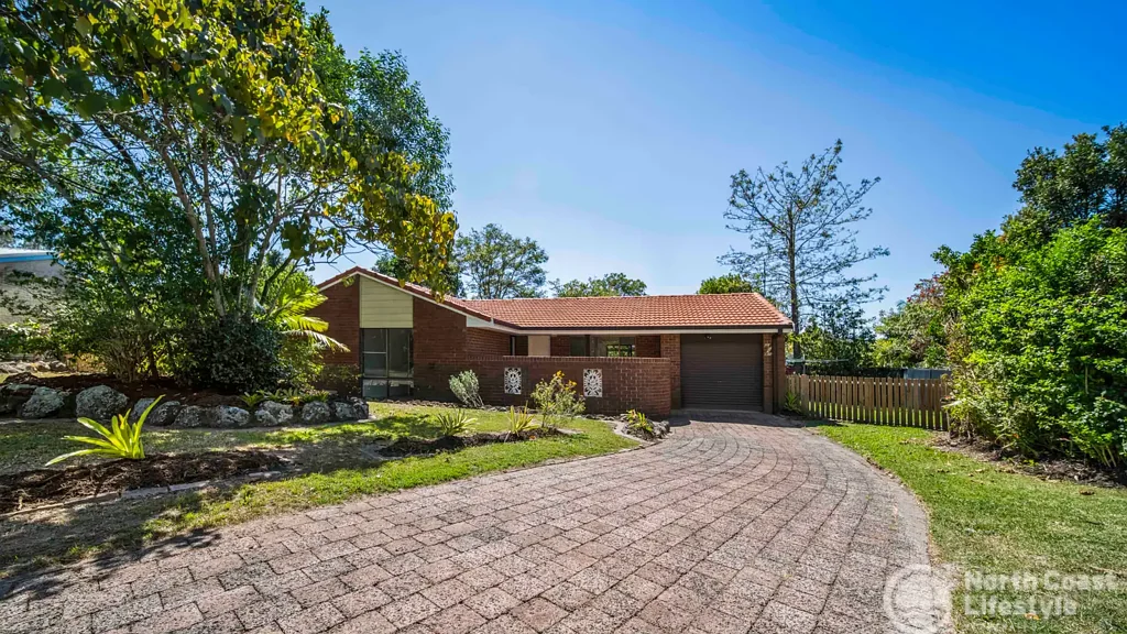 2 Bass Court, Ocean Shores, NSW 2483