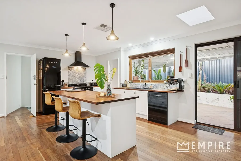 26 Nineham Avenue, Spearwood, WA 6163