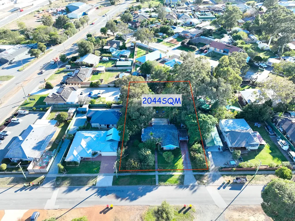 Byford 3房  CHARMING "OLD BYFORD" HOME WITH A BIG FUTURE!