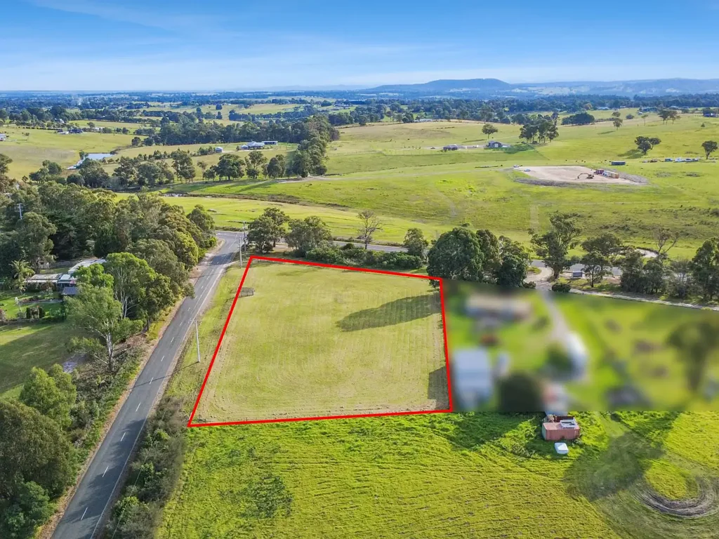 Sarsfield RURAL LIFESTYLE ON THE EDGE OF TOWN