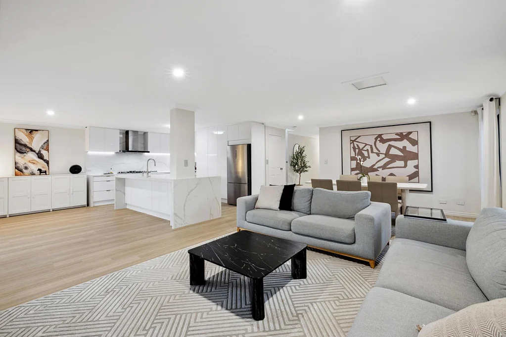 Yokine 4ਬੈੱਡਰੂਮ EASY CARE URBAN LUXURY WITH CITY VIEWS!