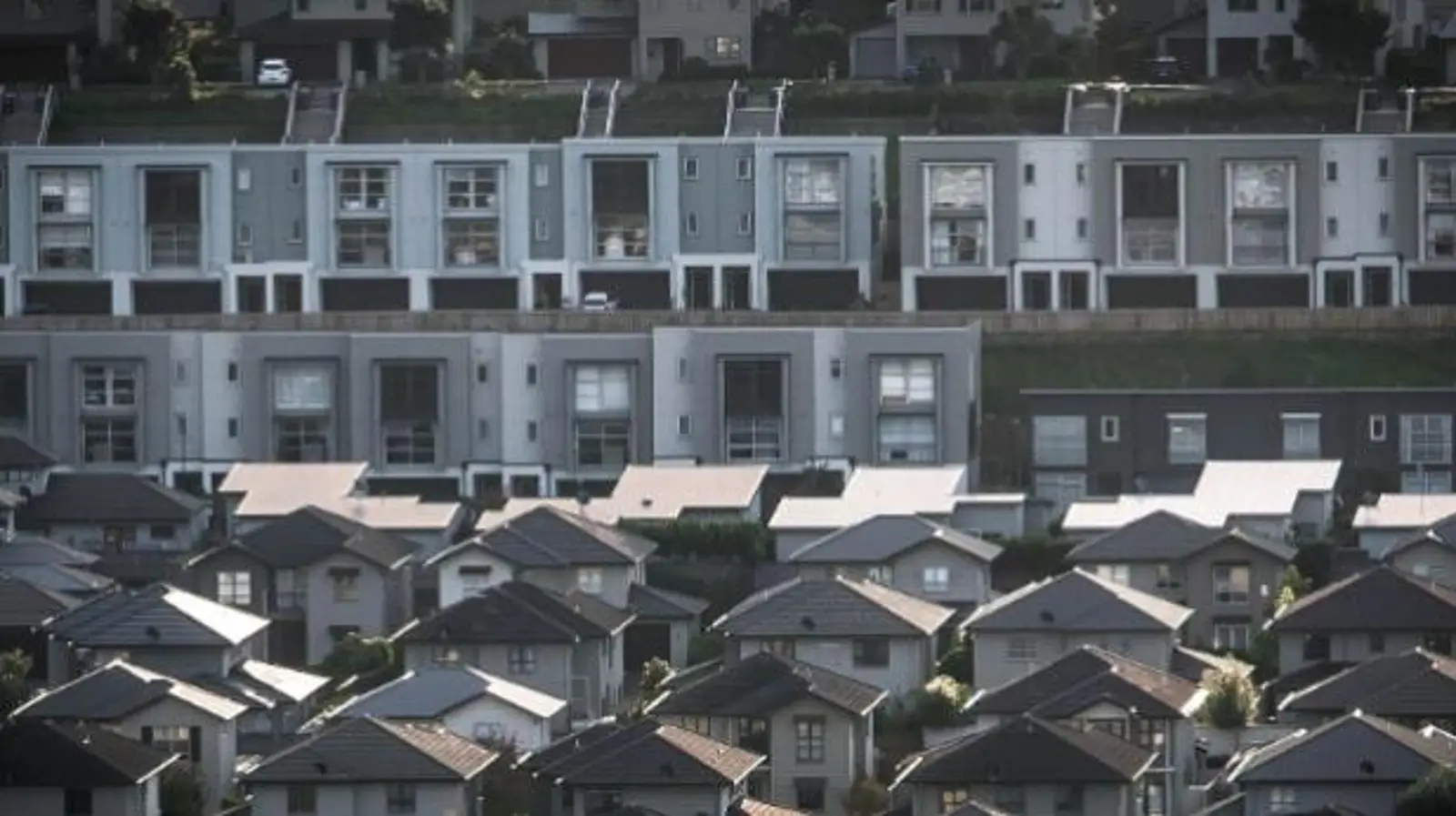 基建投资不足，奥克兰年度6000套的住房缺口如何弥补？