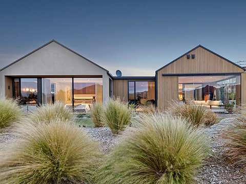 Wanaka 3房  Elevated elegance with unmatched views