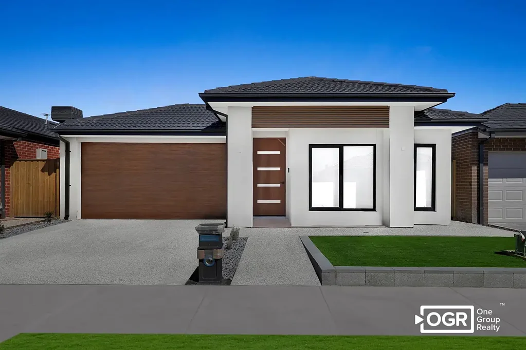 Spacious & Stylish Living in Beveridge!