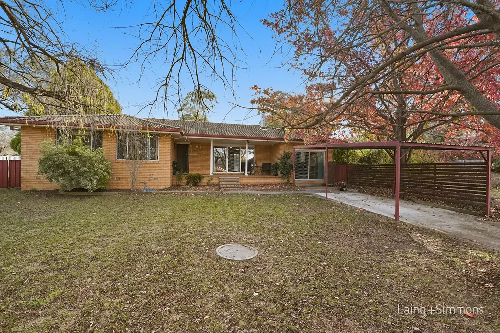 Armidale 4房  Spacious Family Living on a Generous 1,315sqm Block