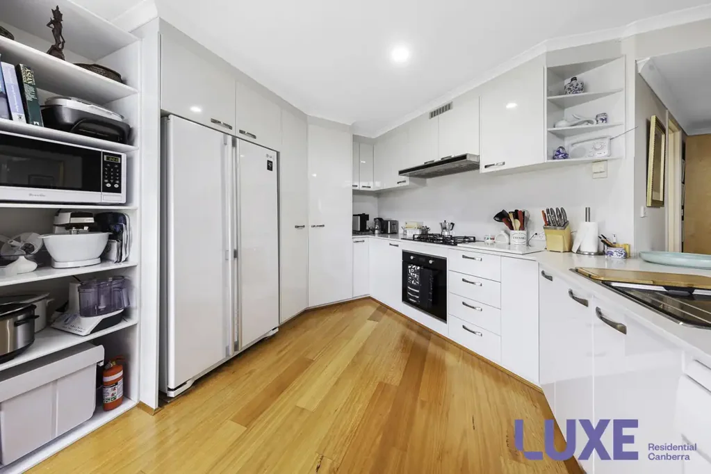 A spacious family home to enjoy!
