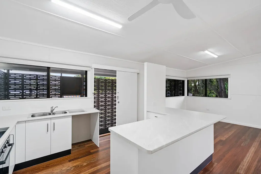 Earlville 3房  Renovated Charm and Modern Comfort in a Prime Location