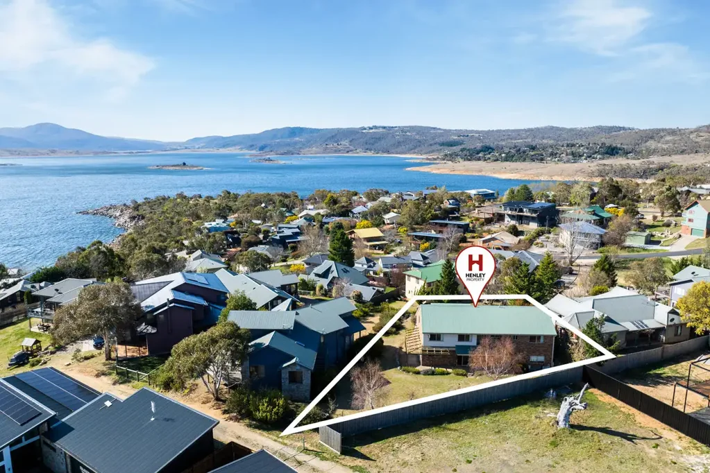 East Jindabyne 4房  Secret Haven in Tyrolean Village