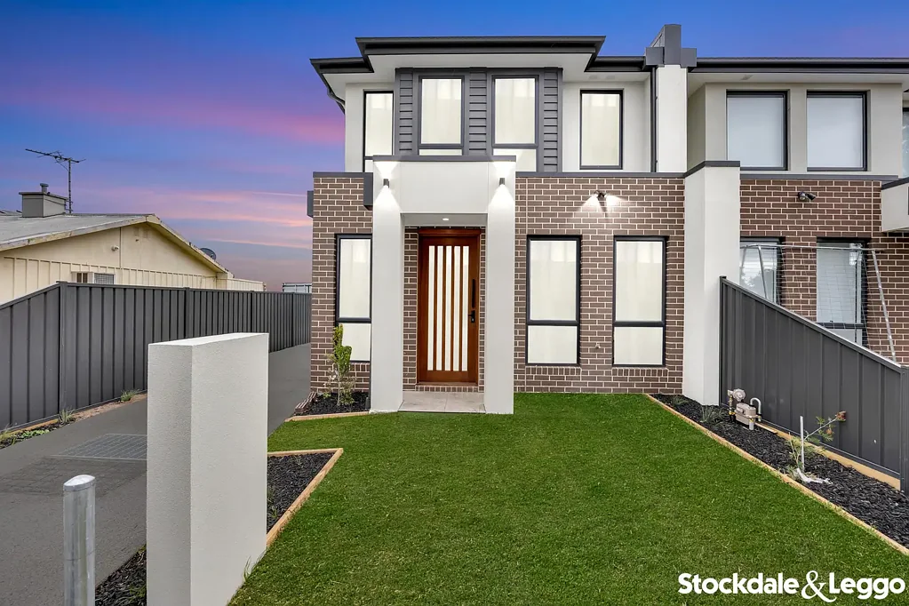 Laverton 3ਬੈੱਡਰੂਮ Modern Living Redefined - 3 Brand New Units Now Available