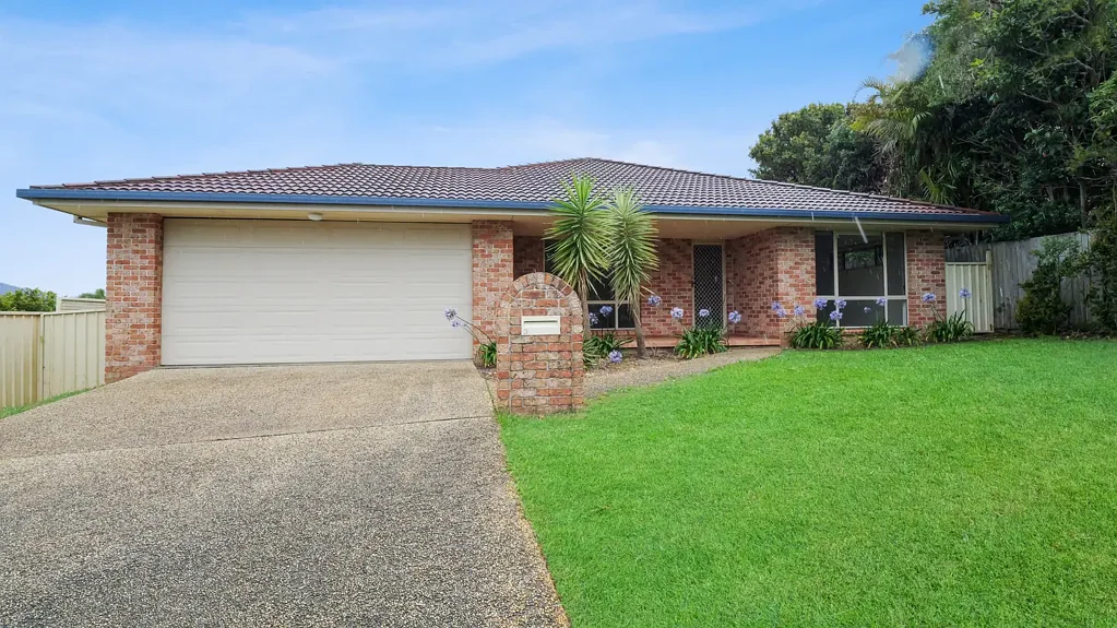 Large 4 bedroom Home in Cathie