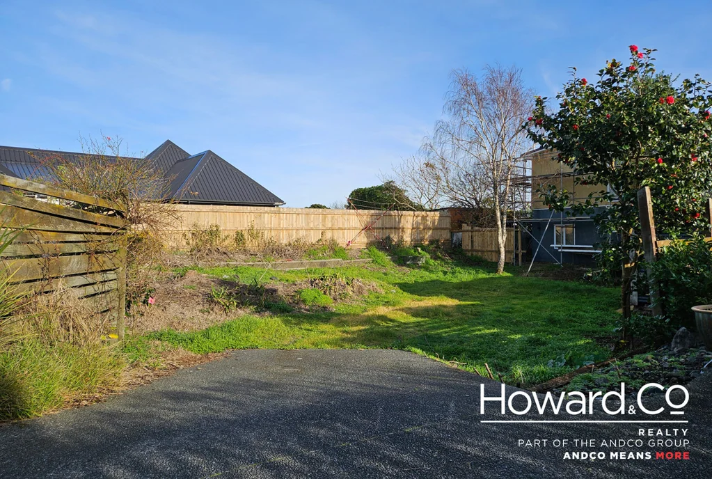 Paraparaumu Beach Golf Road Opportunity