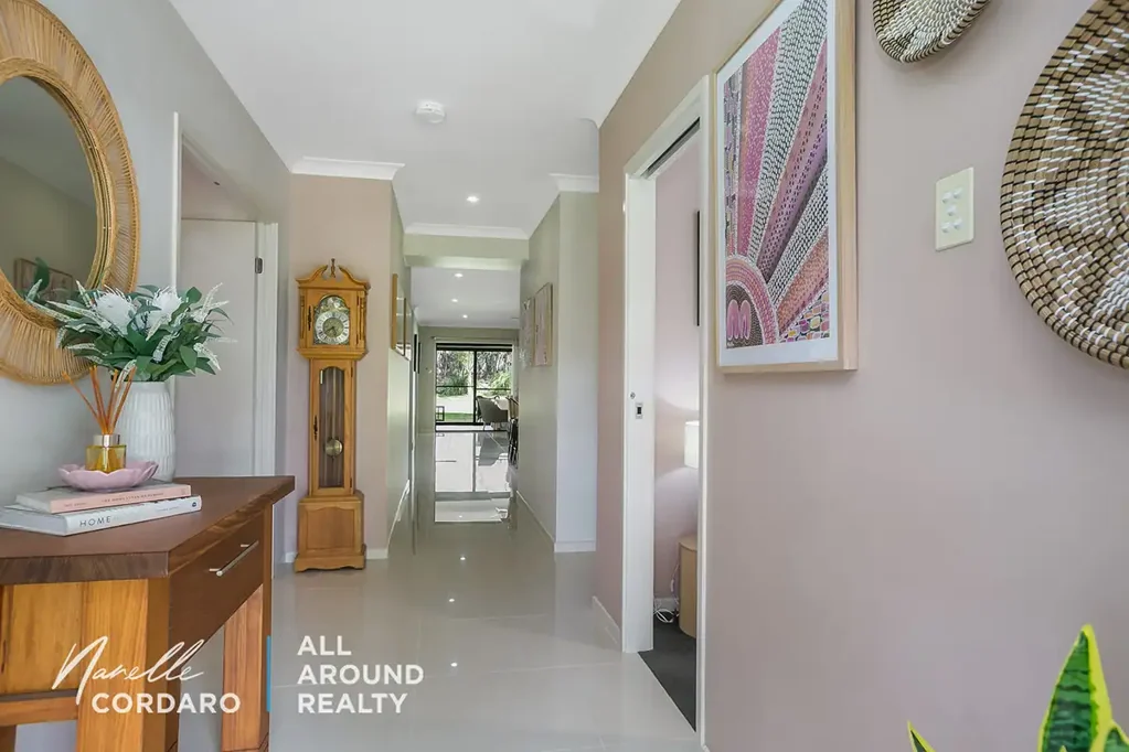 Upper Caboolture 4कमरा 1¼ ACRES OF SPACE + SHEDS + QUALITY FAMILY LIVING