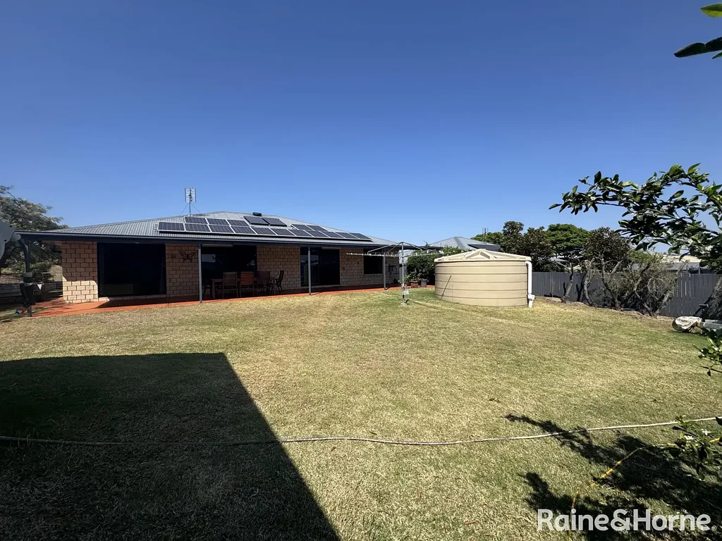 Kingaroy 4غرفة نوم Modern Living