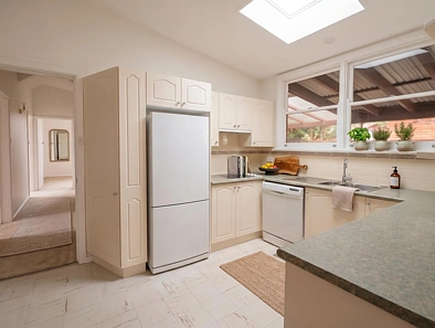 30 Evans Road, Hornsby Heights, NSW 2077, 4 rūma, 2 rūma horoi, House
