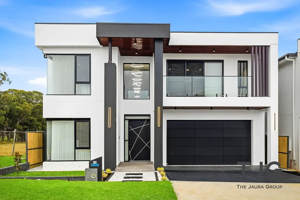 Luxury Family Living with Multiple Living Spaces & Solar Efficiency