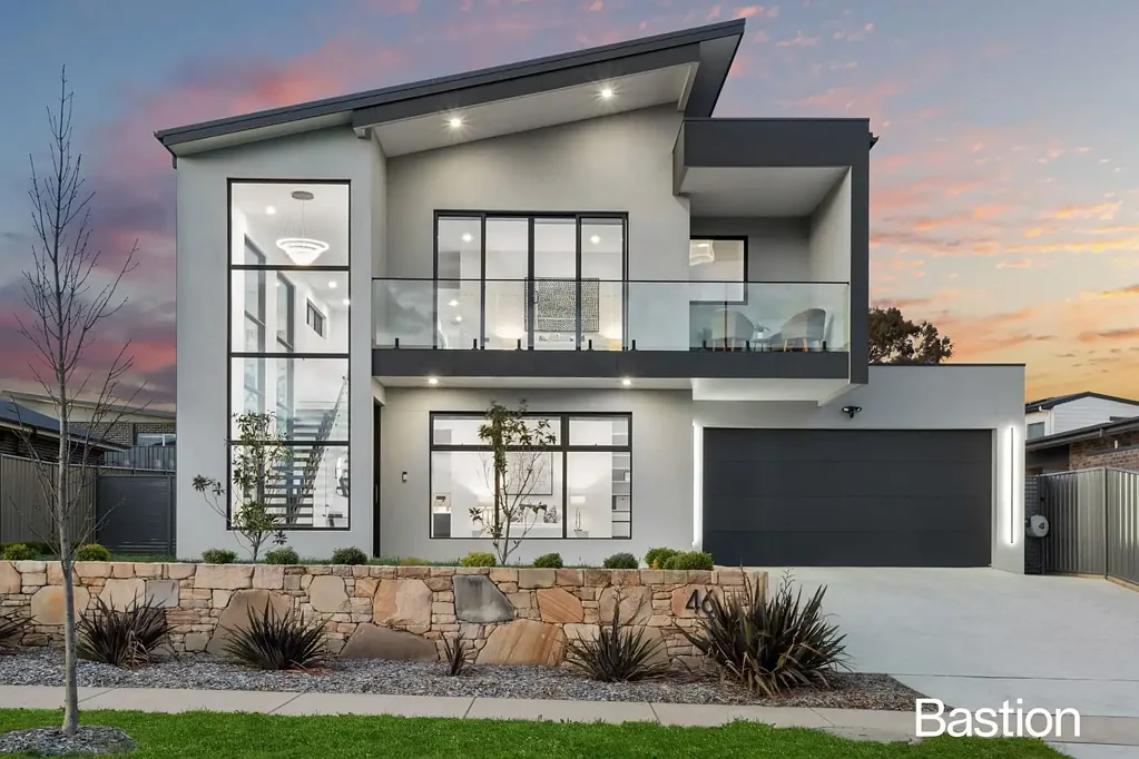 Strathnairn 4 Slaapkamer Stunning Custom Built Entertainer Offering 409m2 of Luxury!