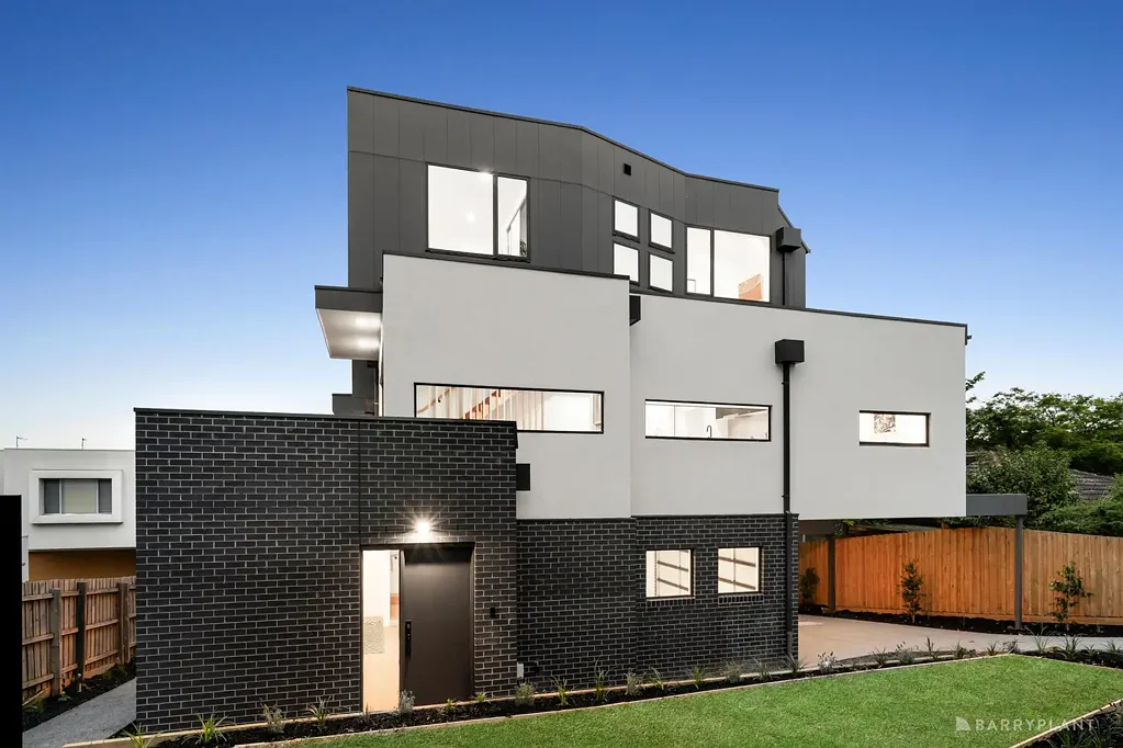 2/2 Hill Court, Doncaster, VIC 3108