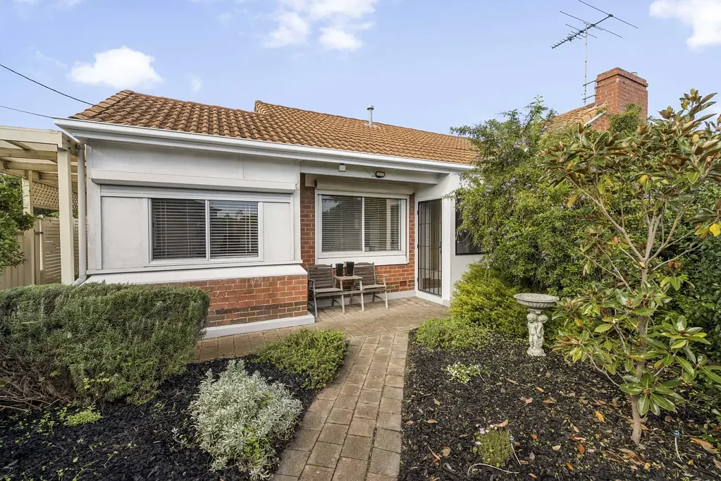 Glengowrie 3ห้องนอน Affordable Freestanding Living in a Prime Glengowrie Position