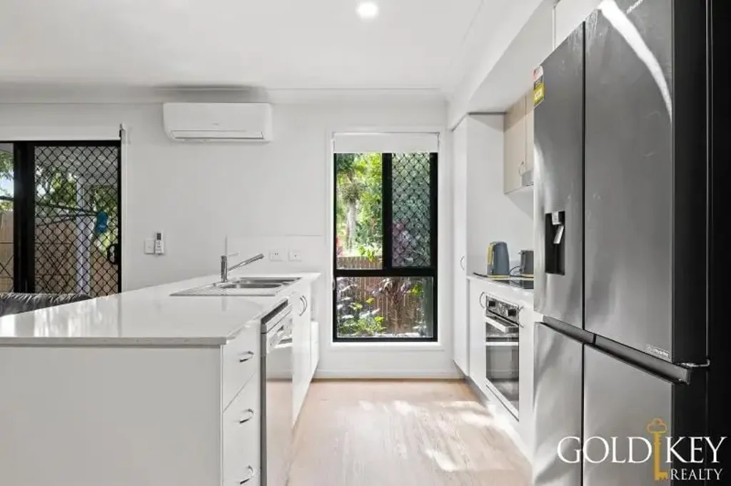 Modern Townhouse in great location