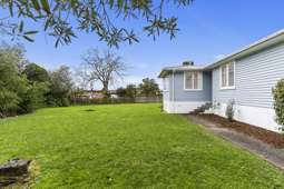 6 Hurley Place, Kelston