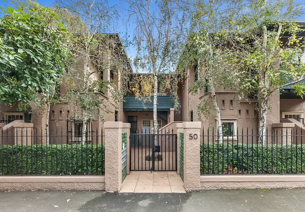 St Kilda 1房  Charming Art Deco Apartment in Central St Kilda
