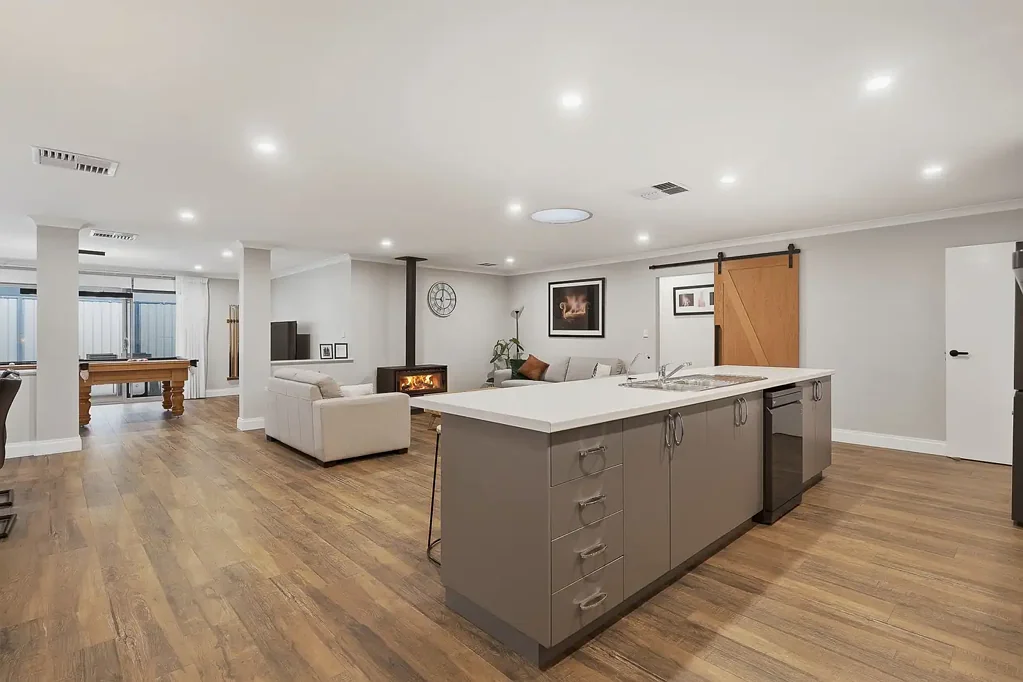 Meadow Springs 4Moenga Luxury, Lifestyle & Poolside Living in Meadow Springs