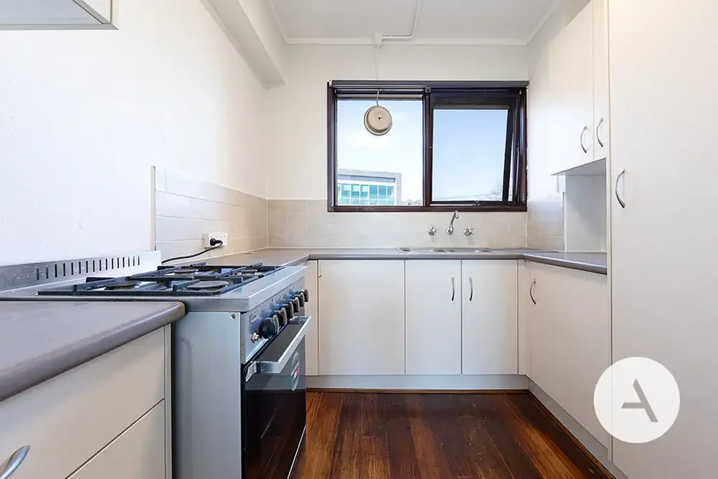 Conveniently Located 2-Bedroom Apartment with Car Space