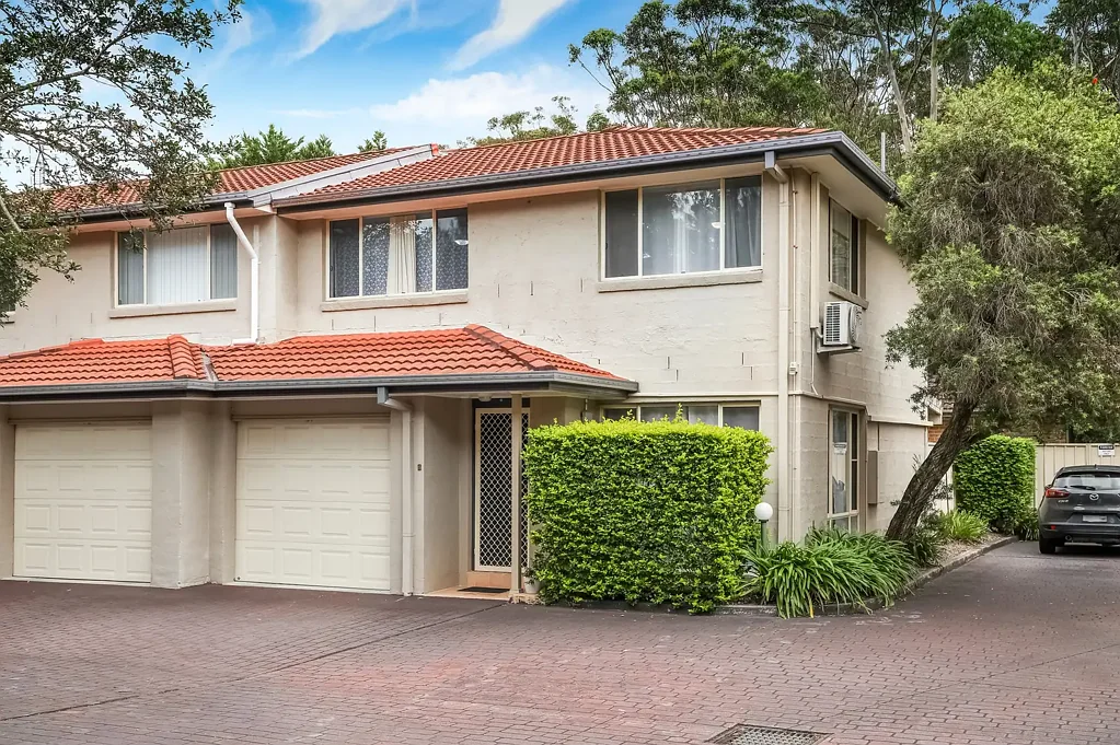 Prime Parkside Location & Meticulously Maintained